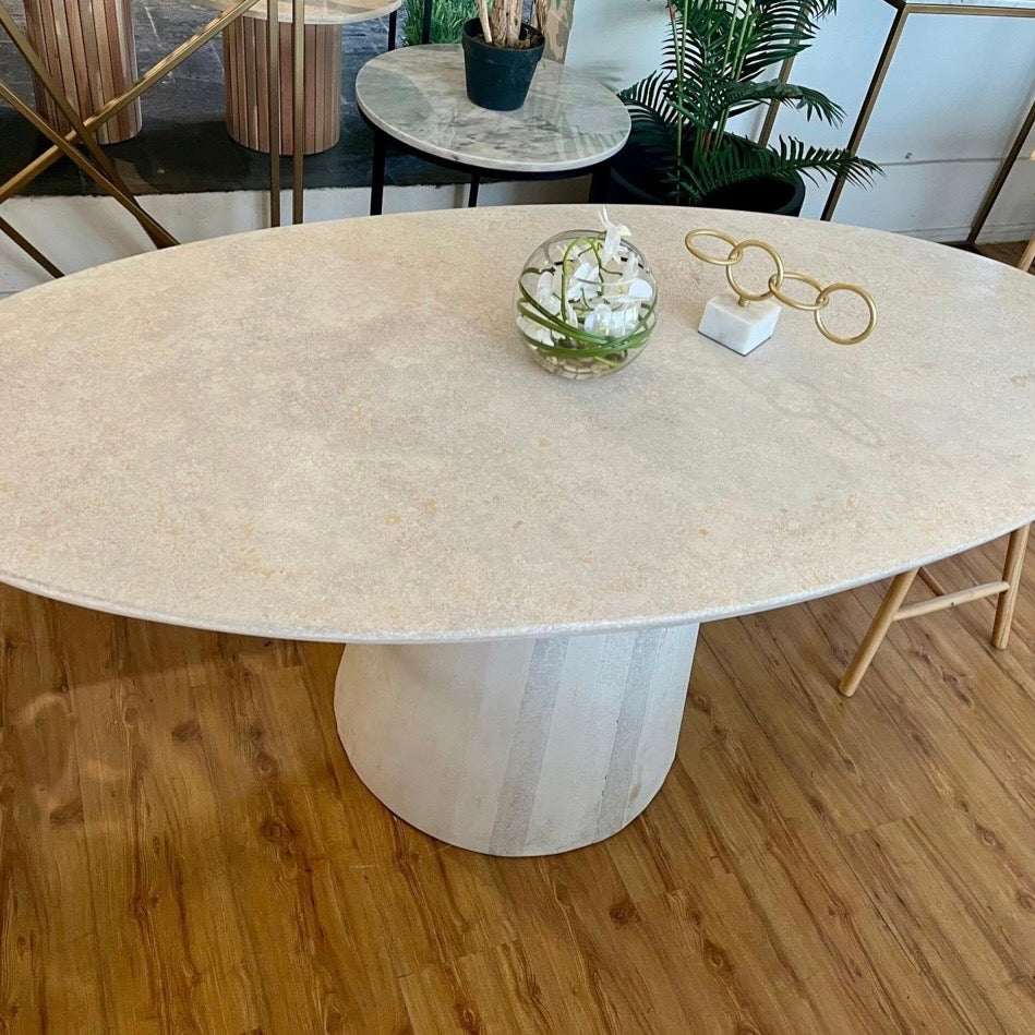 Comedor de Mármol Tracker
