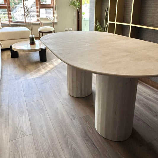 Comedor de Mármol y 2 bases piedra
