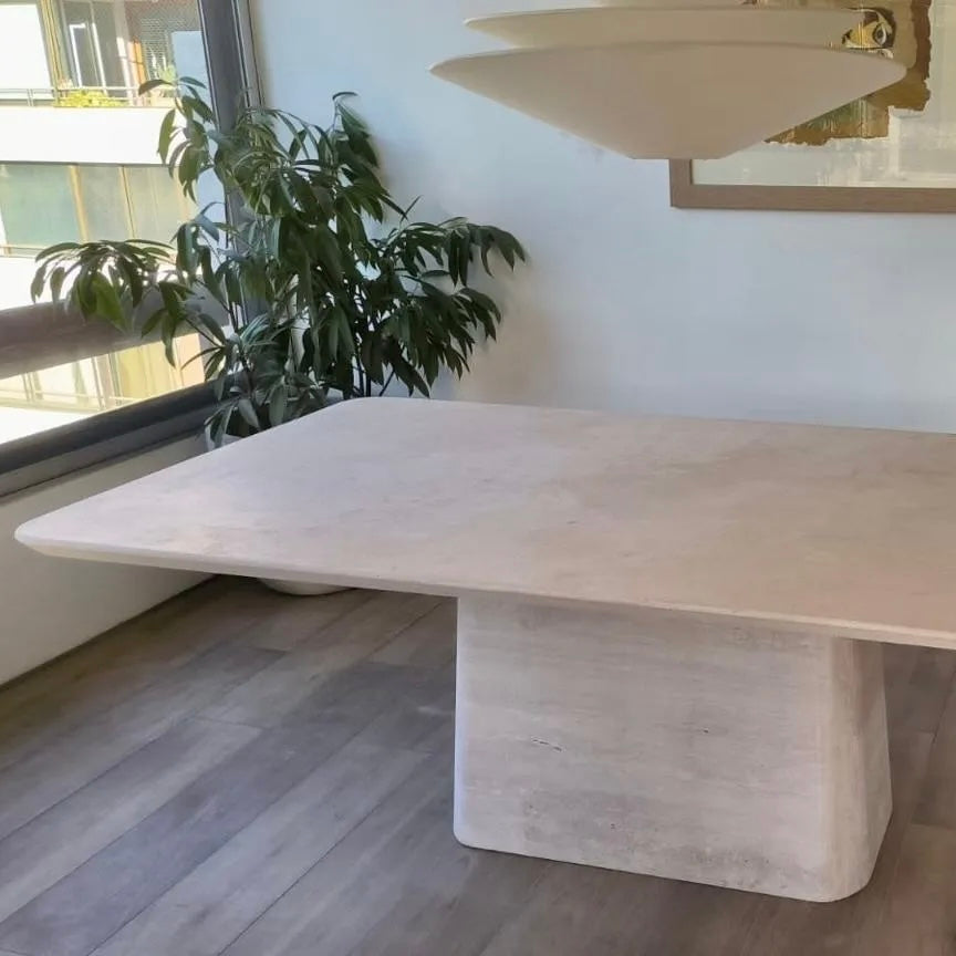 Comedor de Mármol travertino cónico lll