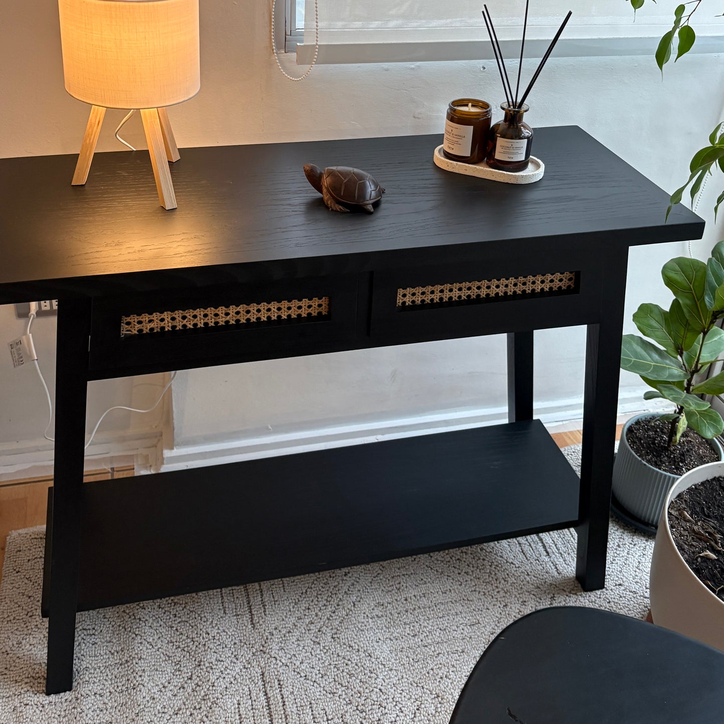 Arrimo black en roble americano
