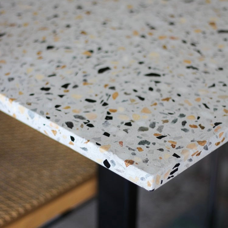Mesa de comedor en terrazo MCOS13