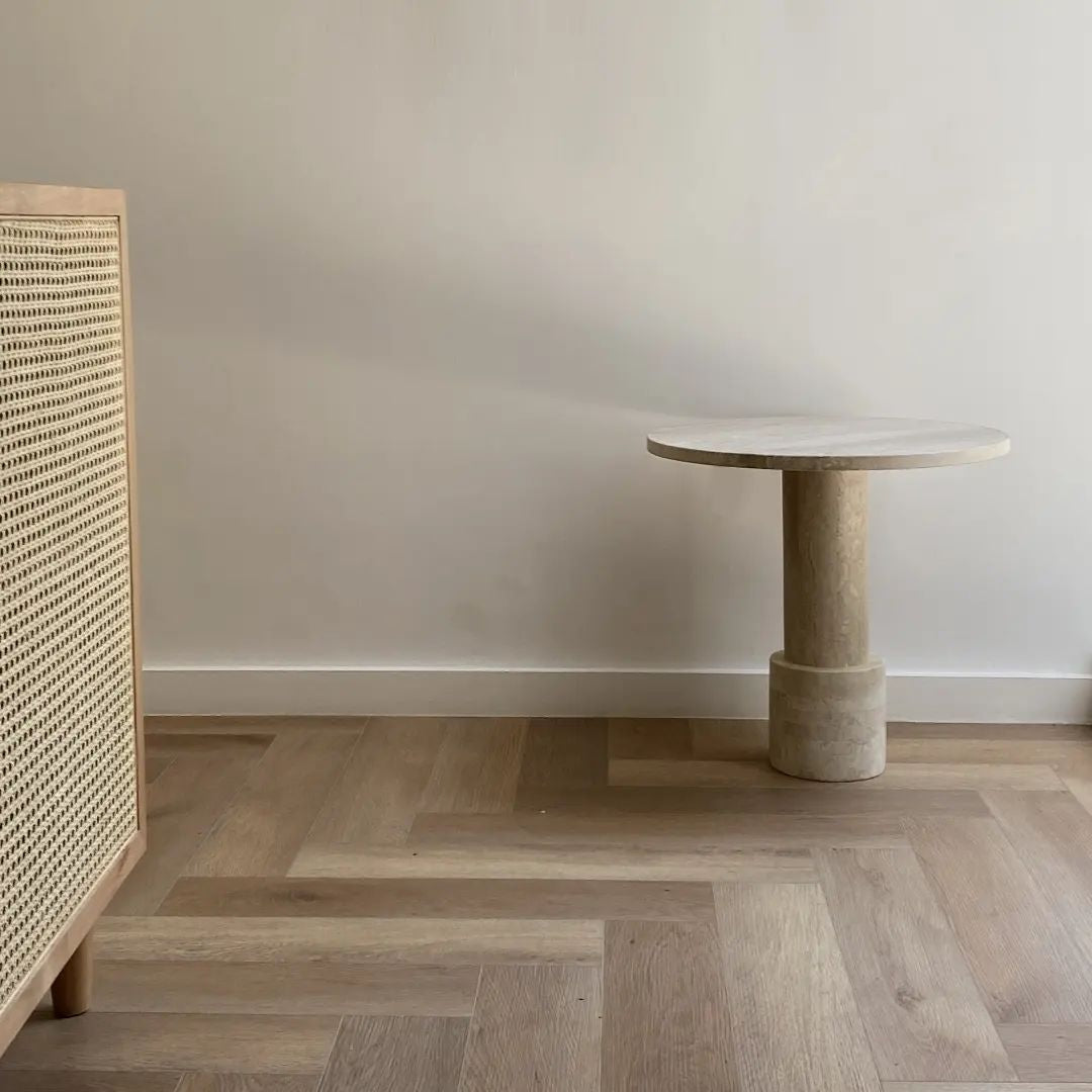 Mesa lateral mármol Totem C