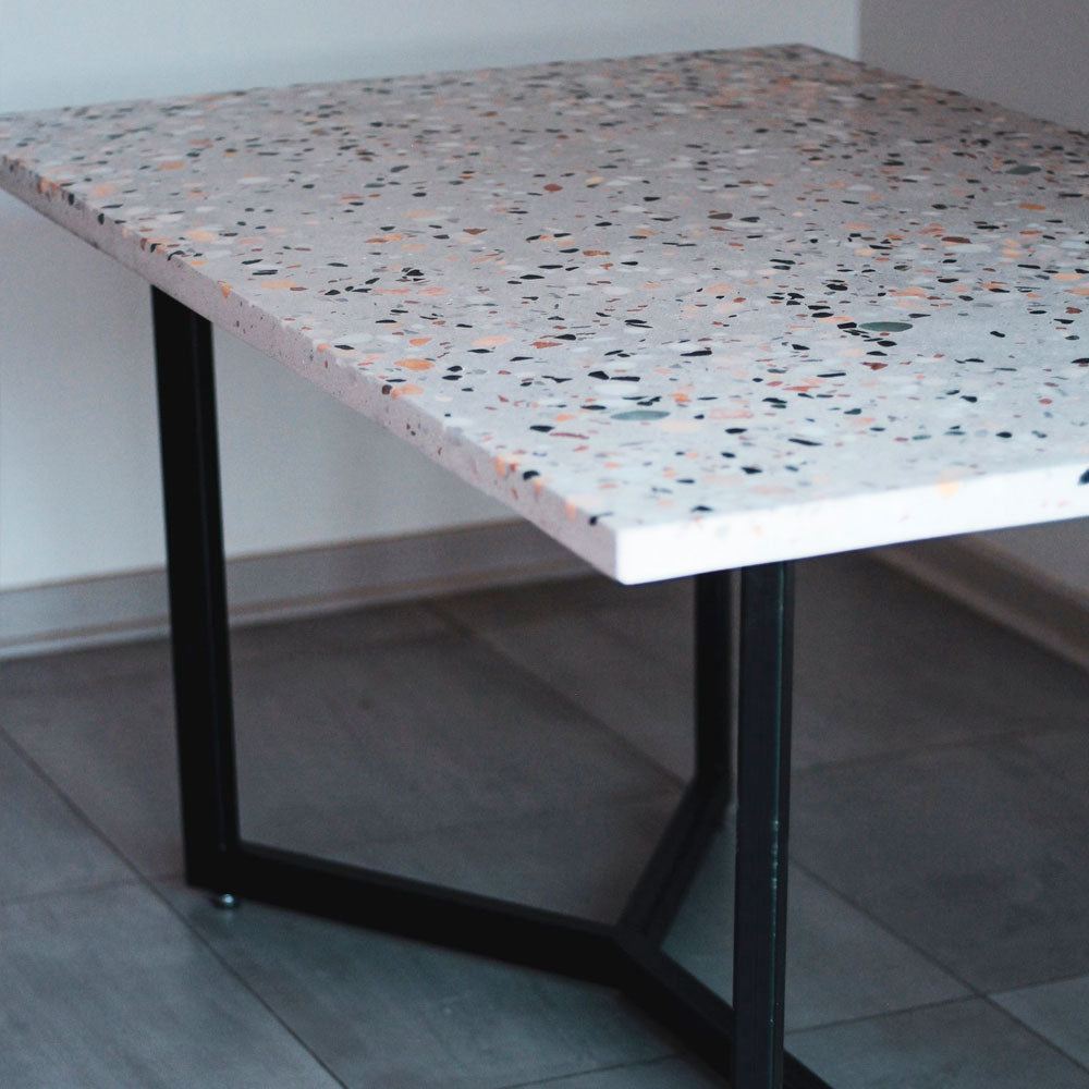 Mesa de comedor en terrazo MCOS03