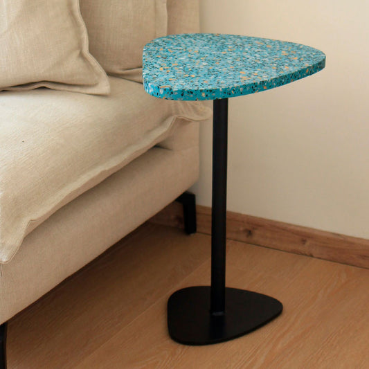 Mesa lateral en terrazo MLS02