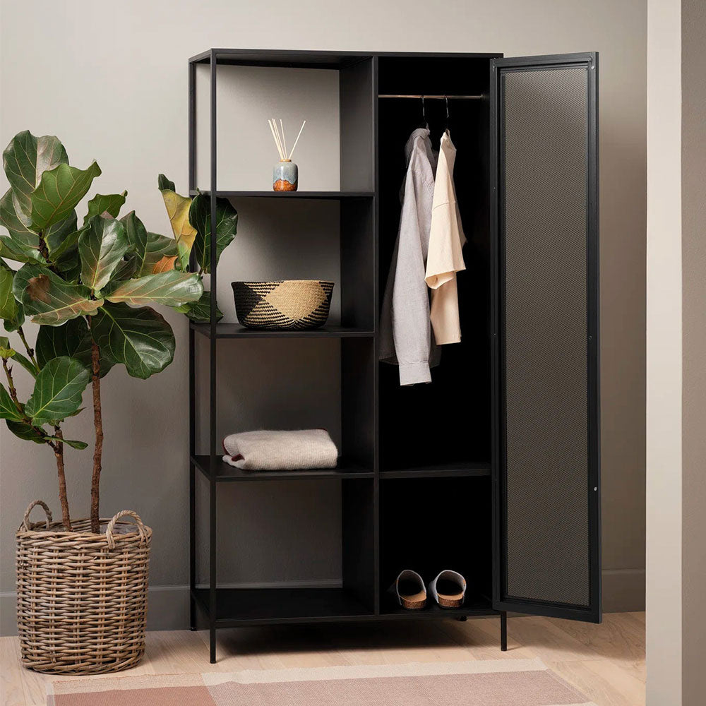 Armario con estantes y puerta metal black
