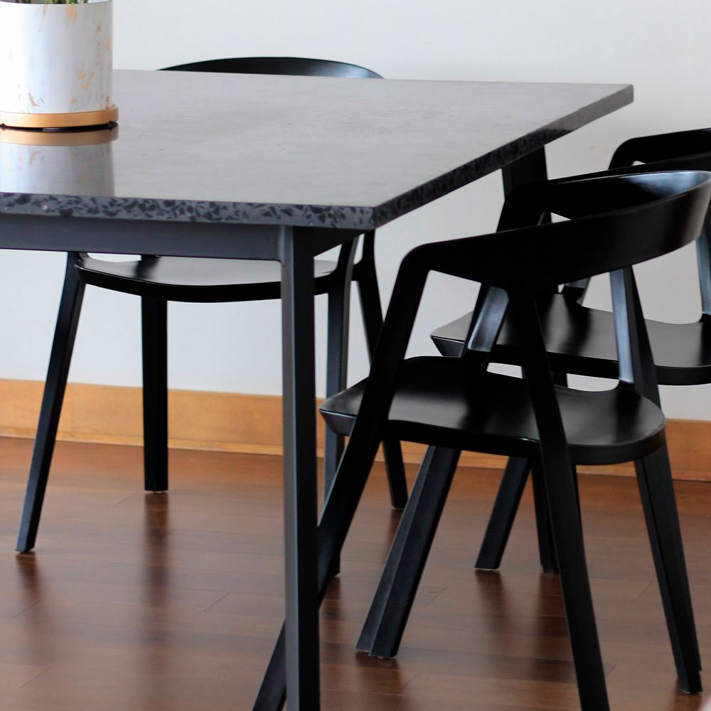 Mesa de comedor en terrazo MCOS06