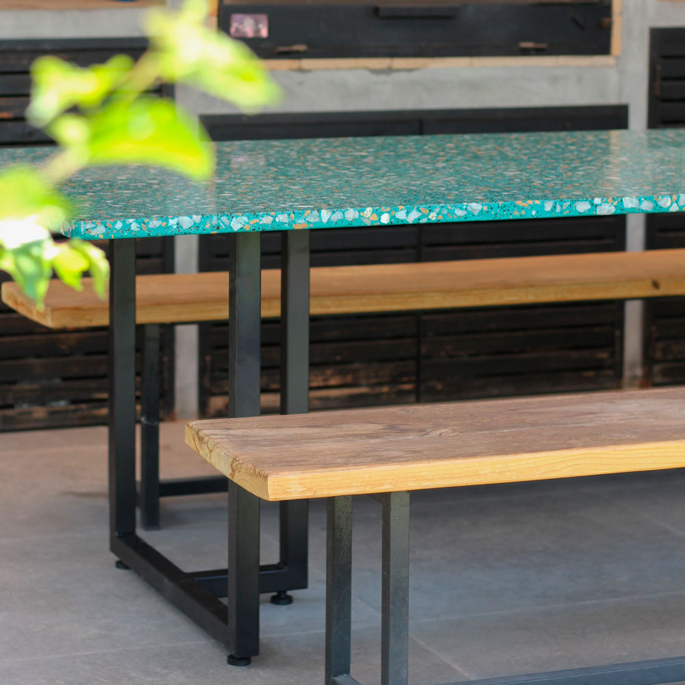 Mesa de comedor en terrazo MCOS10
