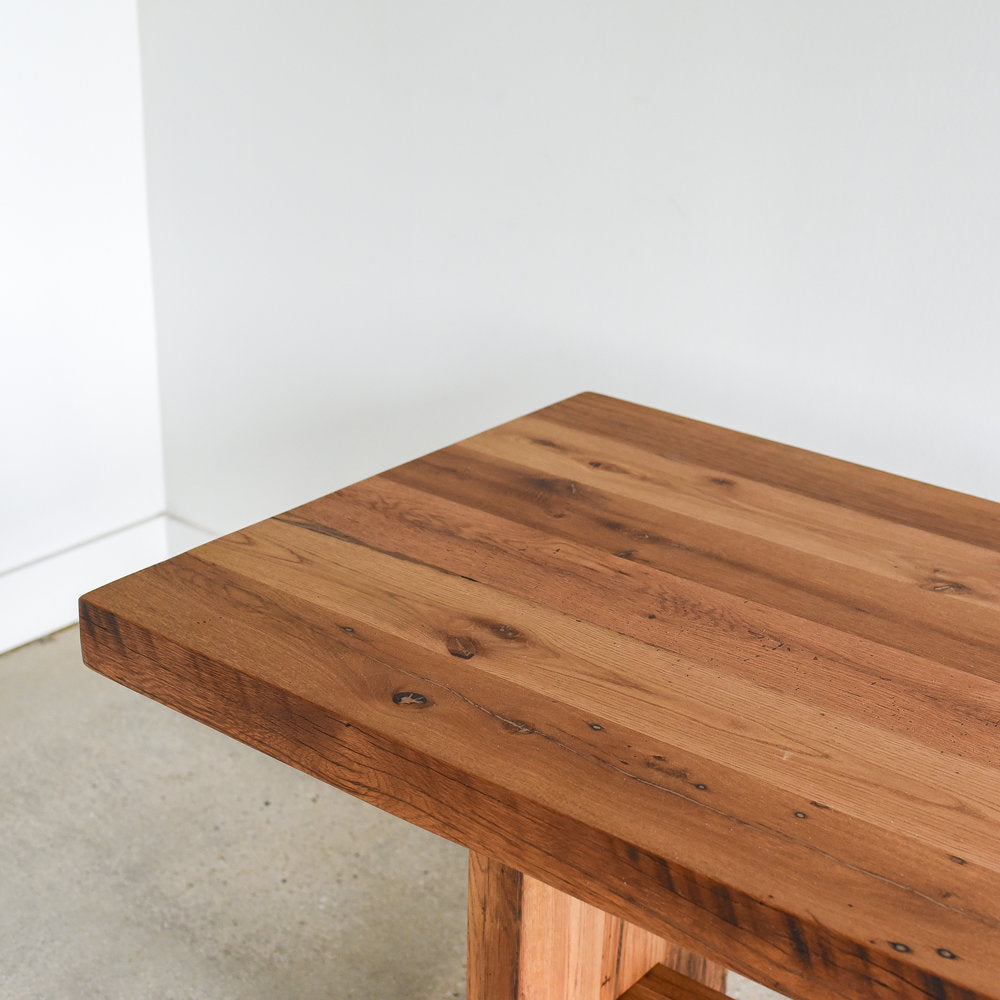 Mesa de Comedor rústico en Roble