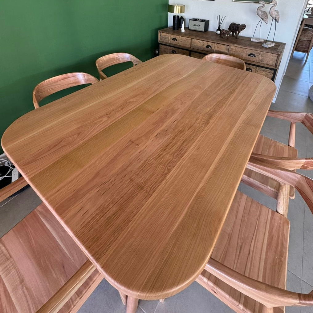 Mesa de comedor Antonia en lenga