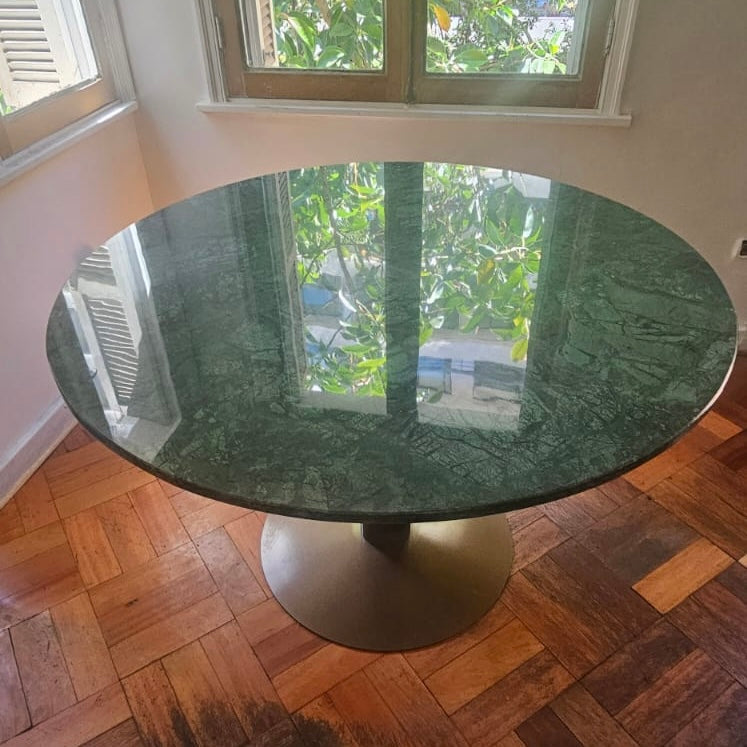 Mesa de comedor en Mármol verde Alpi base Tulip