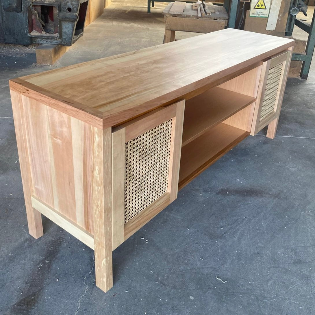 Buffet Cava y Copero en lenga y ratán