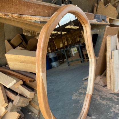 Espejo curvo en Lenga