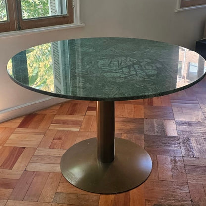 Mesa de comedor en Mármol verde Alpi base Tulip