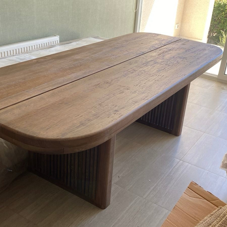 Comedor Valeska en lenga teñida especial