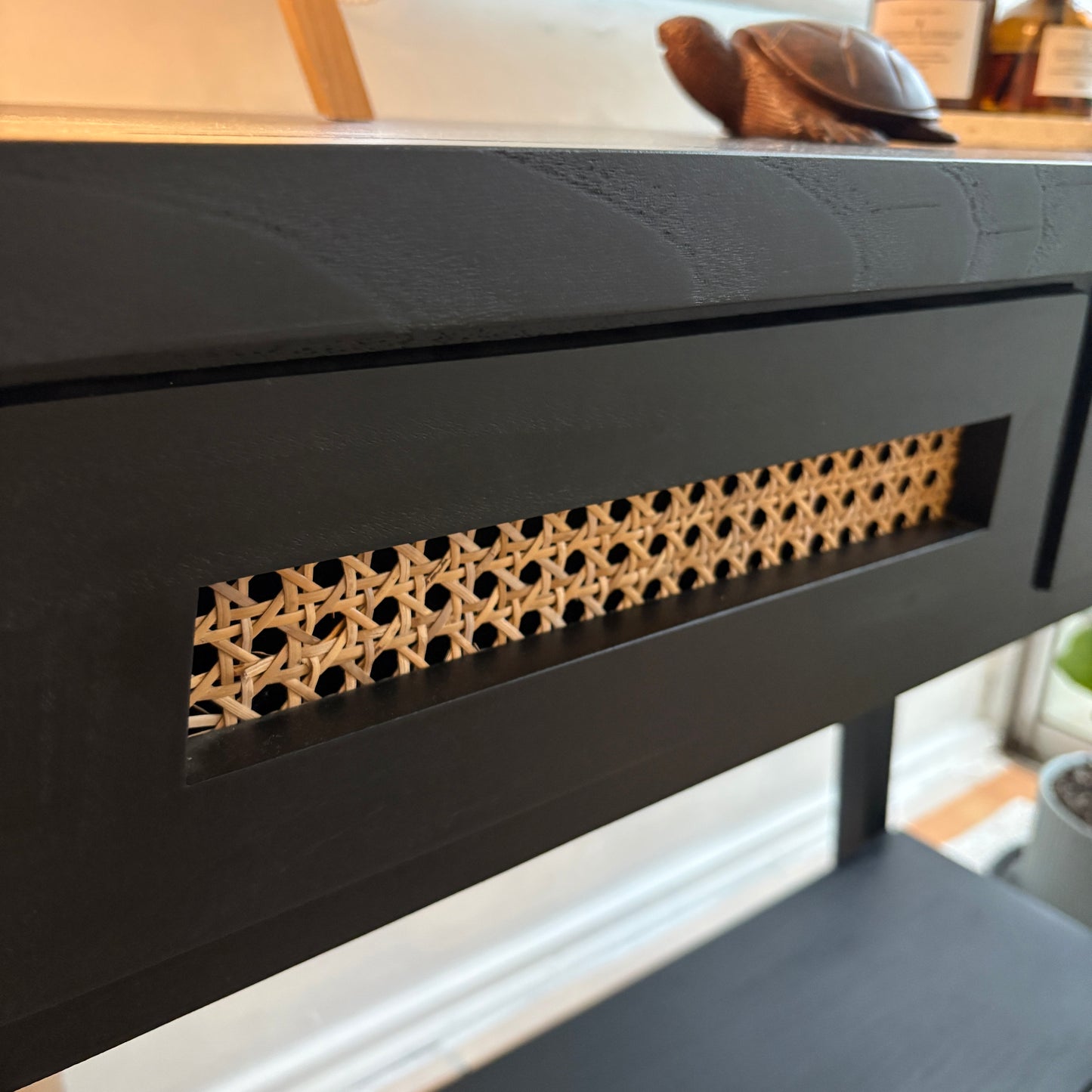 Arrimo black en roble americano