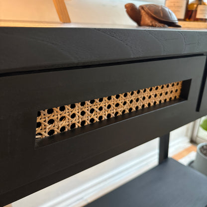 Arrimo black en roble americano