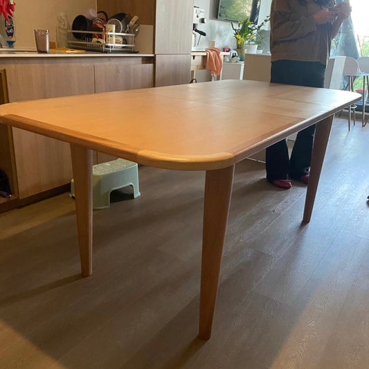 Mesa de comedor extensible en lenga