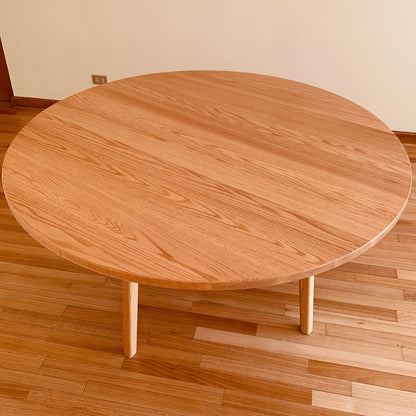 Mesa de comedor en Roble Americano
