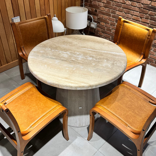 Comedor de Mármol travertino cónico