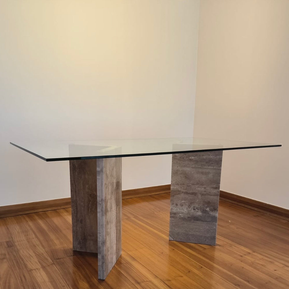 Mesa de comedor vidrio estructura mármol