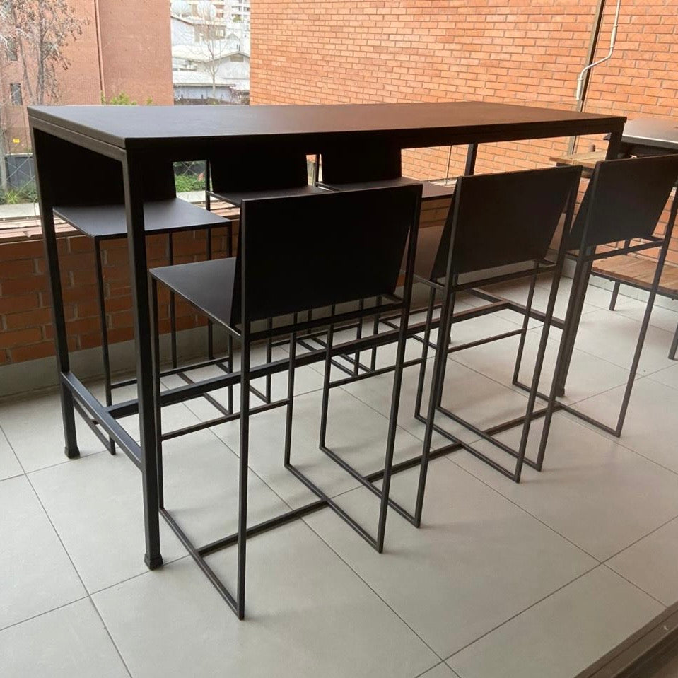 Mesa bar y 6 sillas metal