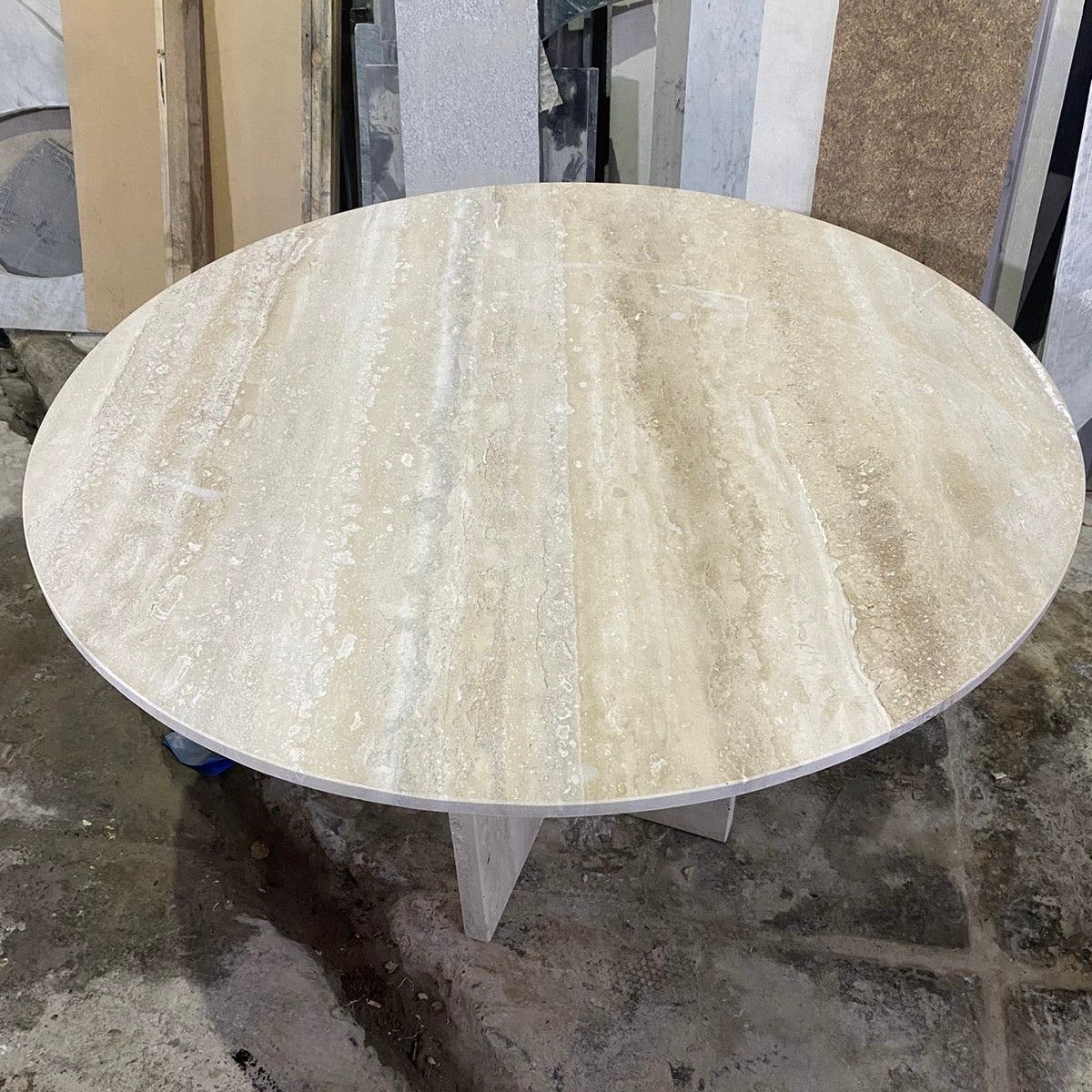 Comedor mármol Maite en Travertino Mate
