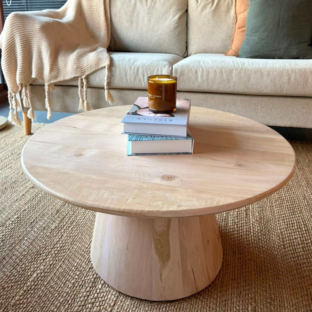 Mesa de centro cónica en lenga