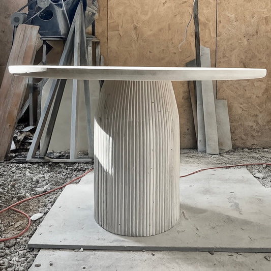 Comedor de Mármol tallado en Travertino Mate