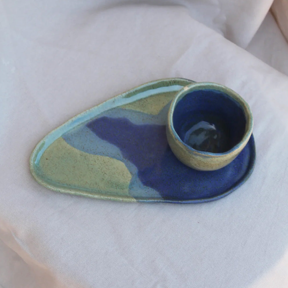 Plato y pocillo green/blue picoteo cerámica gres