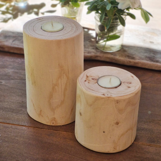 Velas tipo tealight cilindricas en madera nativa